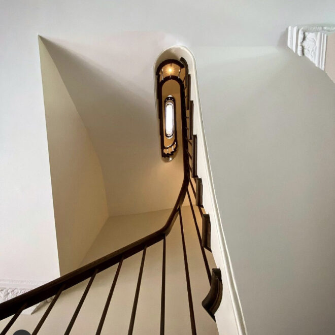 Notting Hill Curved Stairs 2